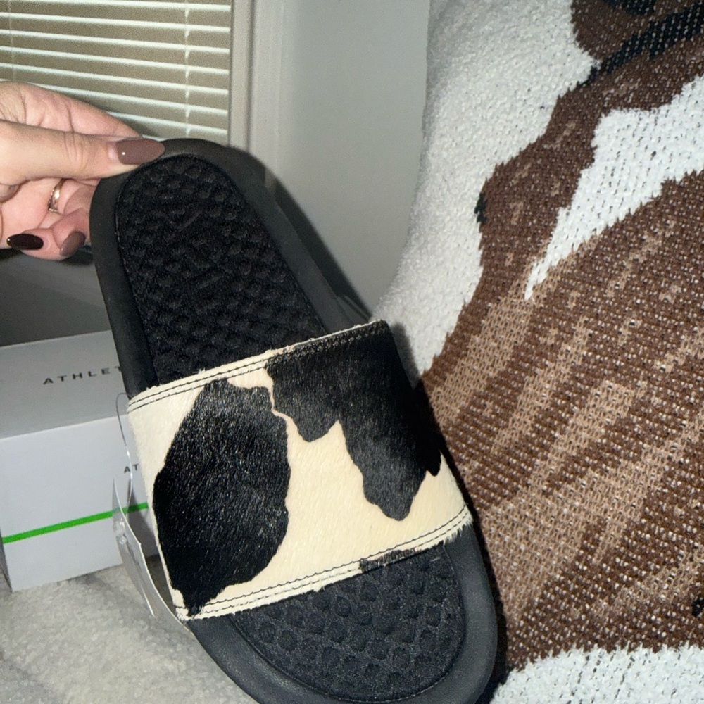 APL Cow Iconic Slides LIMITED EDITION - Picture 4 of 14